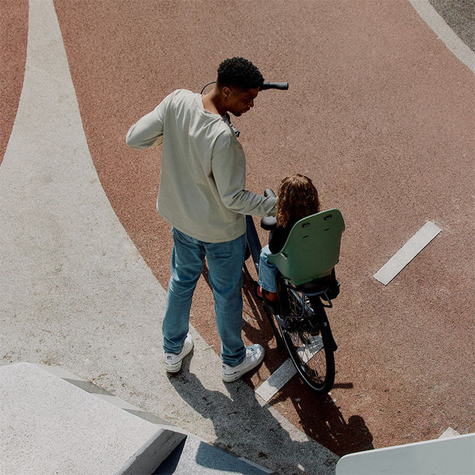 Zadnji kolesarski sedež z adapterjem za prtljažnik