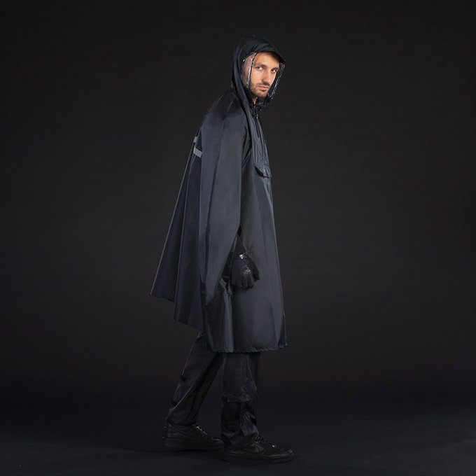 Dežni pončo za odrasle črn