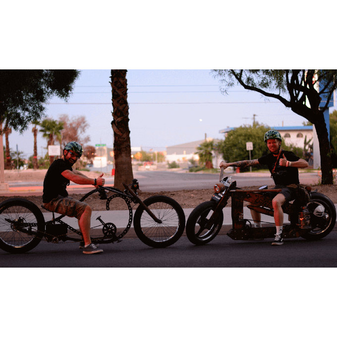 Real Čelada svetleča