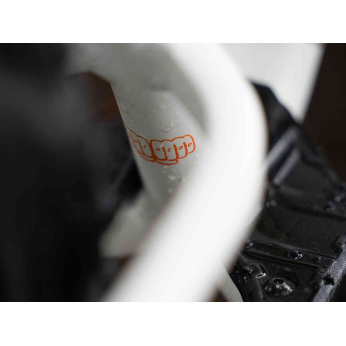 Otroški poganjalec Dirt Hero