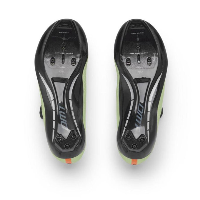 Cestni kolesarski čevlji s karbonskim podplatom in sistemom BOA DMT KR1