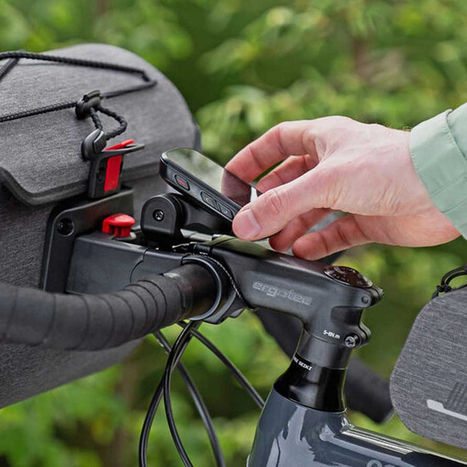 Garmin nosilec za zaslon za kolo