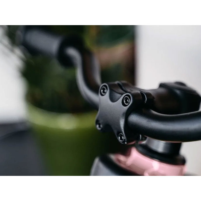 3-v-1 poganjalec/kolo za otroke od 1 do 5 let