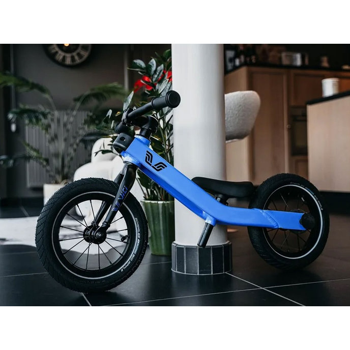 3-v-1 poganjalec/kolo za otroke od 1 do 5 let