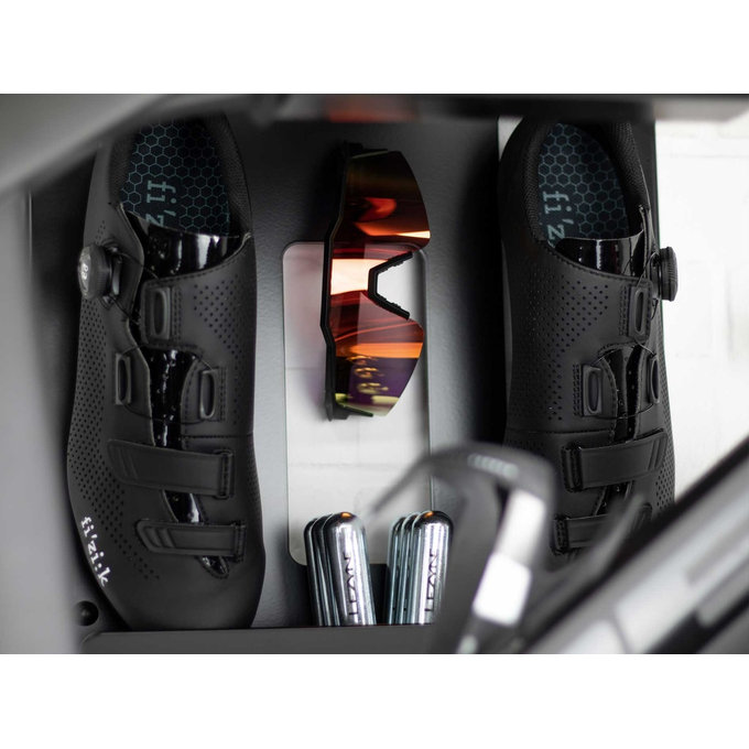 Stenski nosilec za kolo - Happy Black