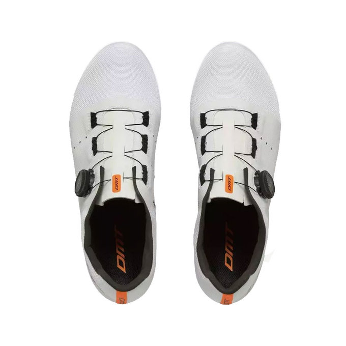 Cestni kolesarski čevlji s sistemom BOA DMT KR4 model 25