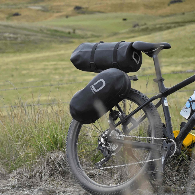 Nepremočljiva vreča črna - 12l