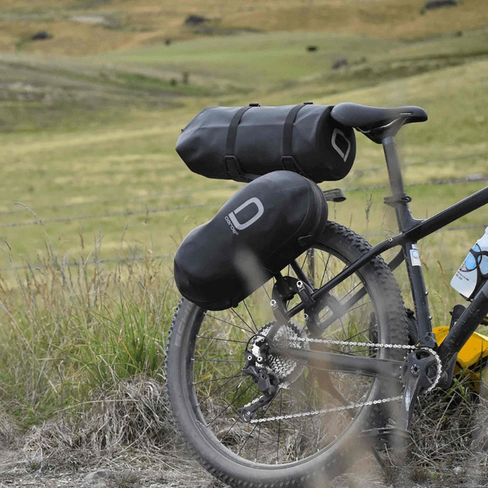 Nepremočljiva vreča črna - 12l