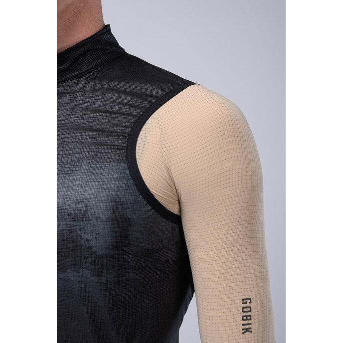 GOBIK telovnik PLUS 2.0 MEN BLACKCURRANT