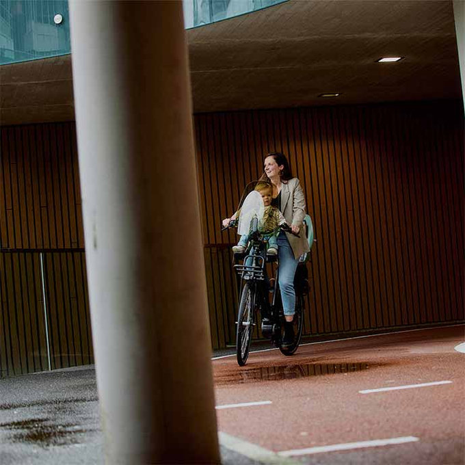 Sprednji kolesarski sedež z adapterjem