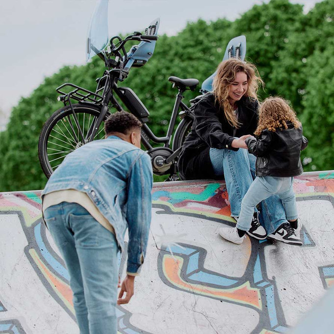 Zadnji sedež Ta-ke z adapterjem za nosilec za kolesa