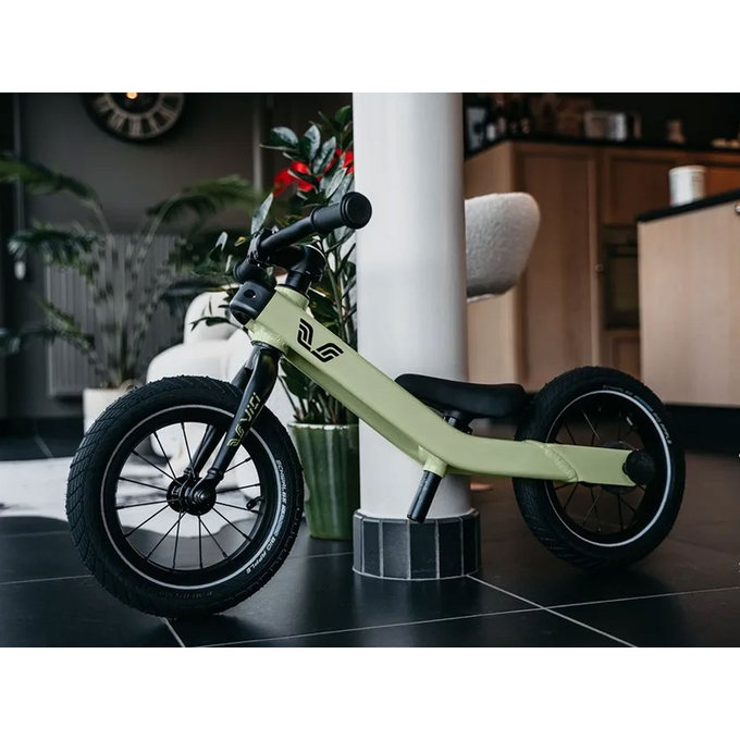 3-v-1 poganjalec/kolo za otroke od 1 do 5 let